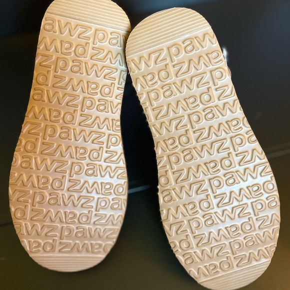 Amy BearPaw Boot - Picture 4 of 4